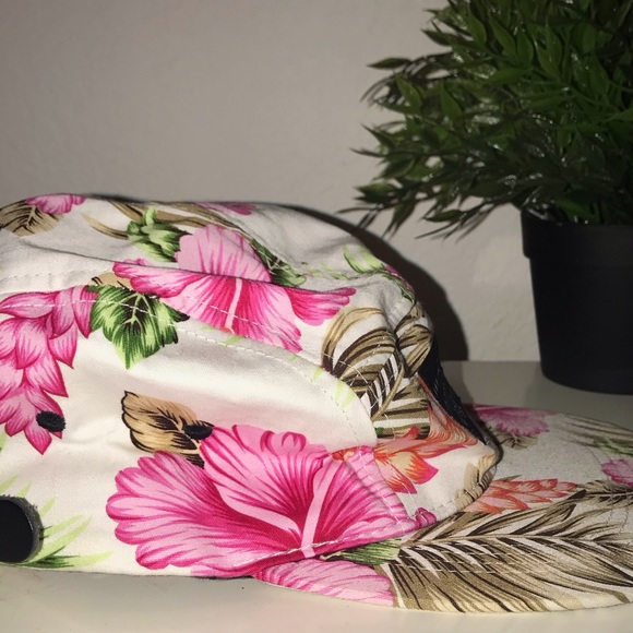 hat - Picture 4 of 4